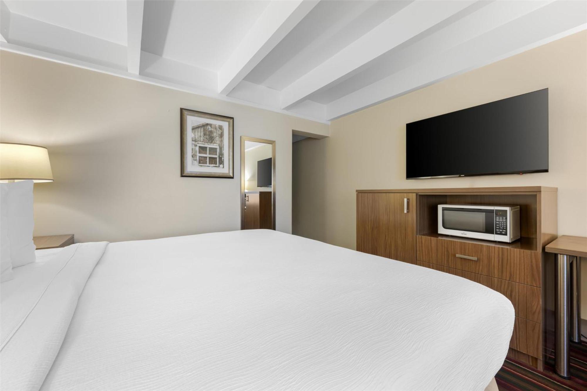 Western El Rancho Palacio Hotel 3*