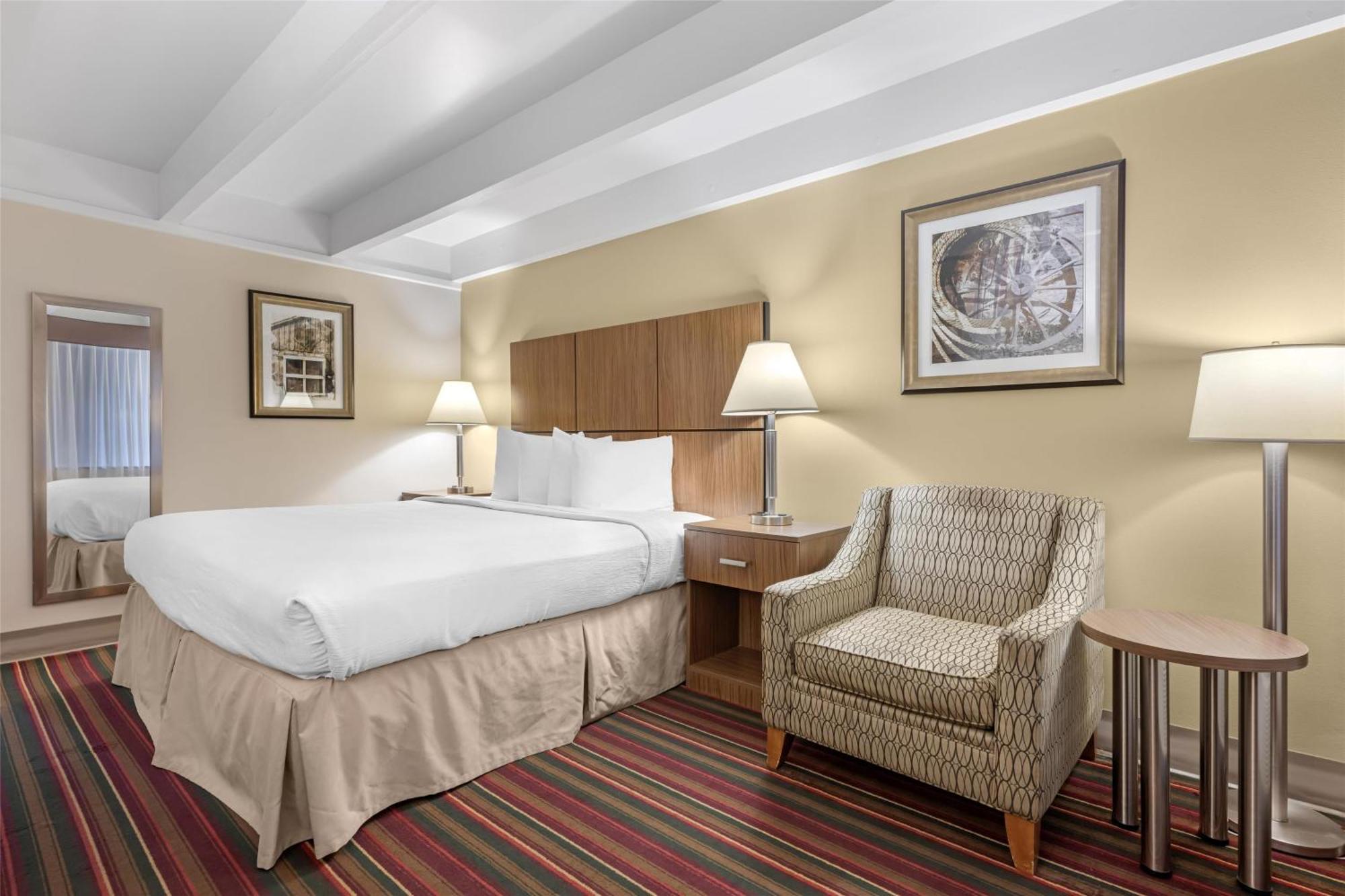 Western El Rancho Palacio Hotel 3*