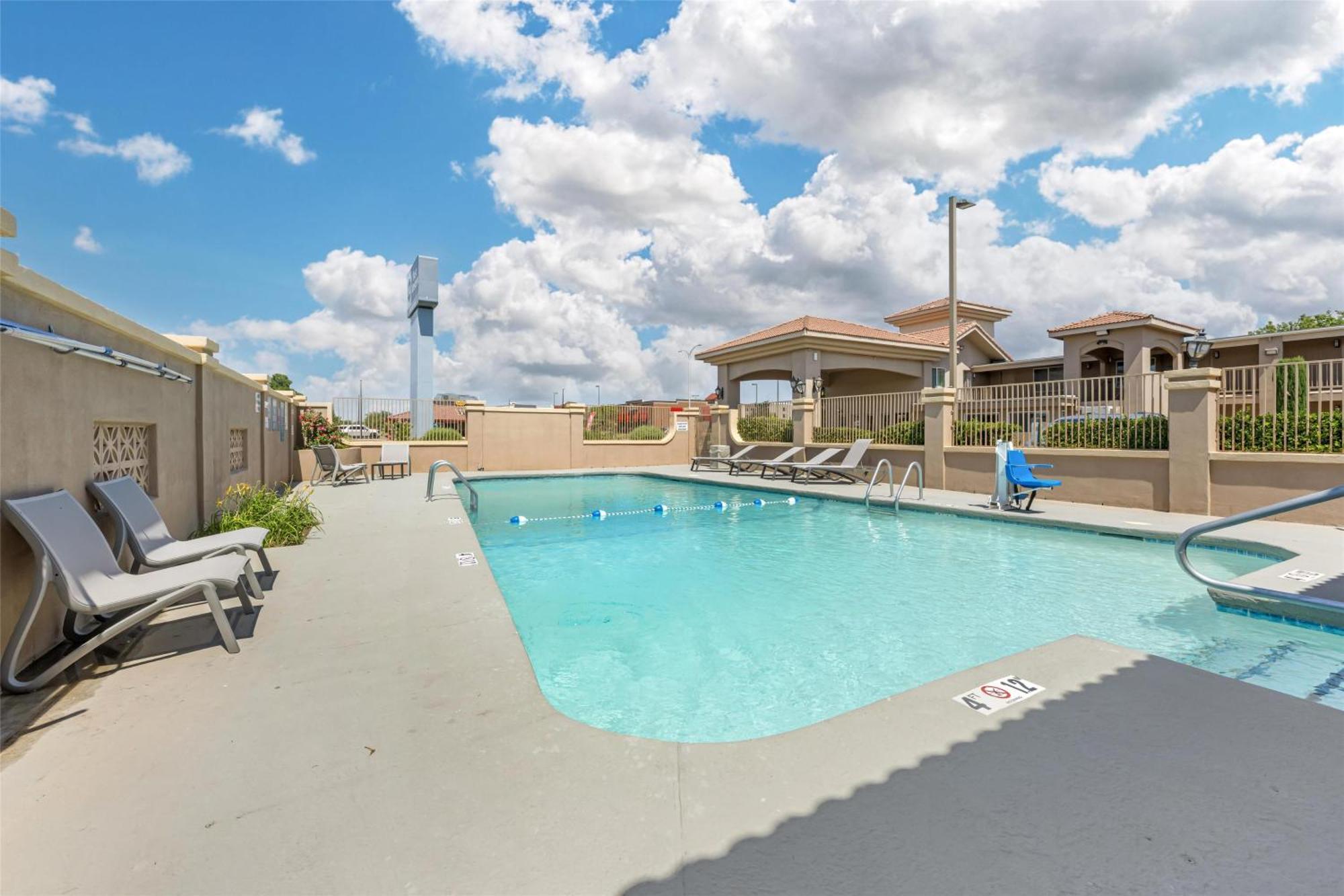 Western El Rancho Palacio Hotel 3*